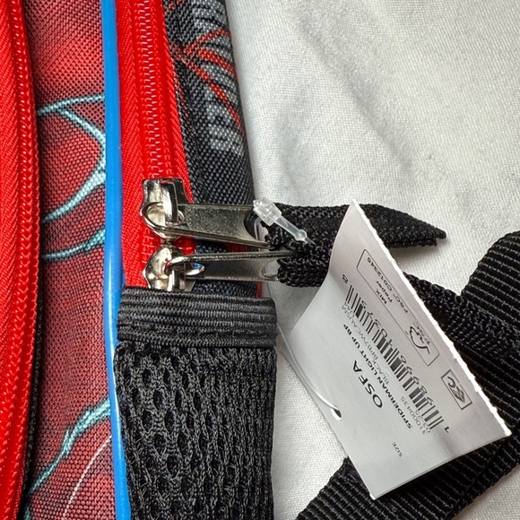 NEW- Marvel SpiderMan Mask Boys Light-Up 17" Backpack 3D Face Black & Red Kids - Picture 10 of 12